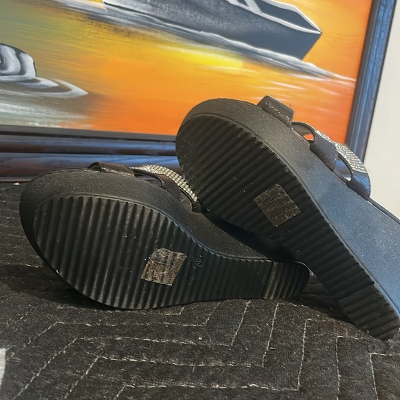 3” Black Wedge - Picture 3 of 5